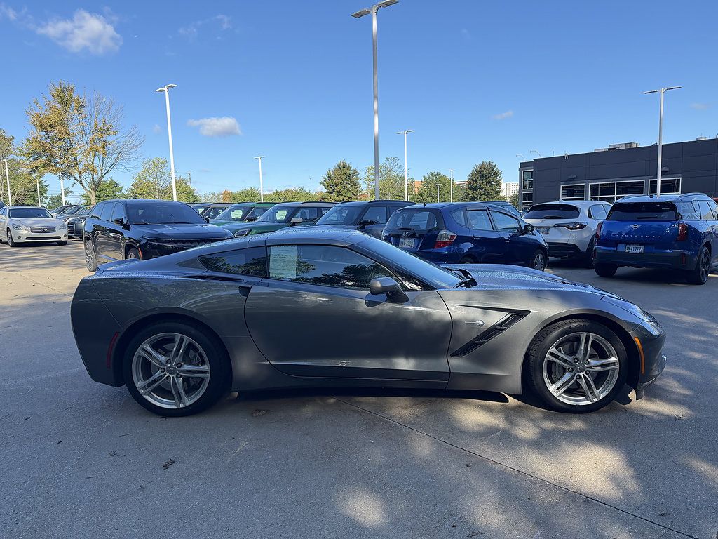 Used 2016 Chevrolet Corvette Stingray Coupe RWD image 4