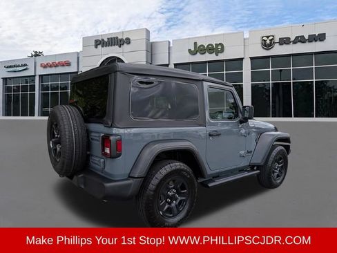 Certified 2025 Jeep Wrangler Sport AWD/4WD image 3