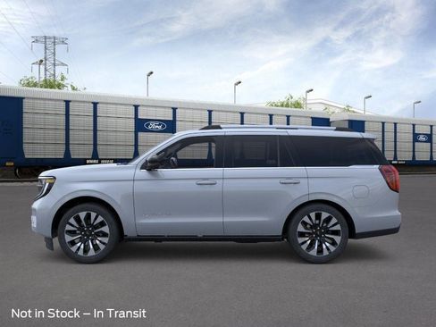 New 2026 Ford Expedition Platinum AWD/4WD image 3