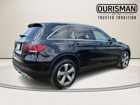 Used 2022 Mercedes-Benz GLC 300 4MATIC w/ Premium Package Lite image 3