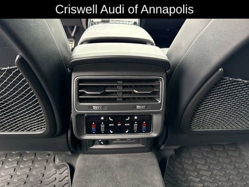 Used 2024 Audi SQ8 Prestige image 13