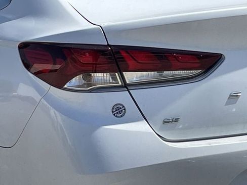 Used 2019 Hyundai Sonata SE w/ Winter Weather Package image 6