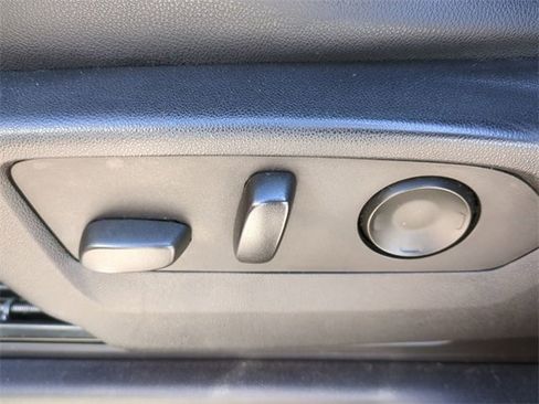 Certified 2021 GMC Yukon SLT w/ SLT Premium Package image 23