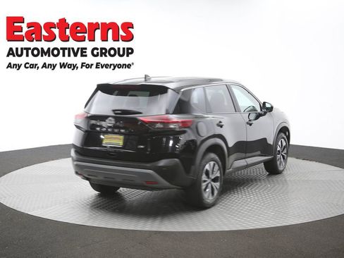 Used 2023 Nissan Rogue SV image 40