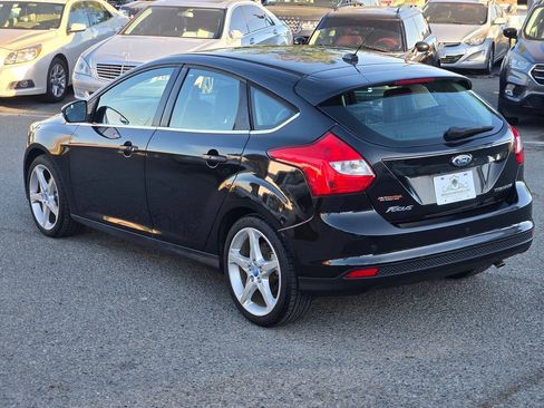 Used 2012 Ford Focus Titanium FWD image 11
