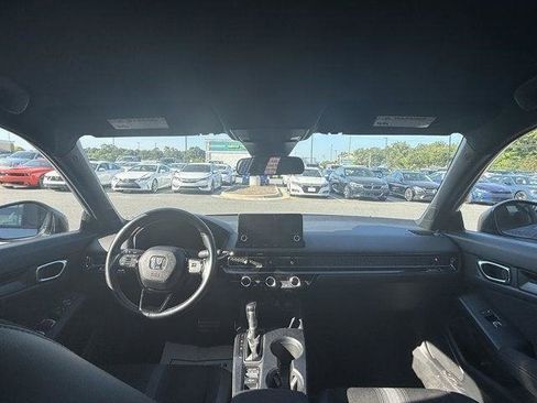 Used 2022 Honda Civic Sport image 16