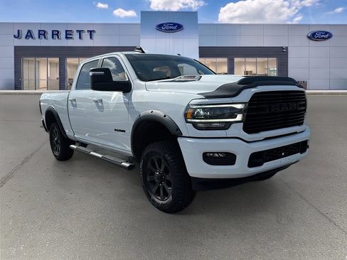 Used 2023 RAM 2500 Laramie AWD/4WD image 1