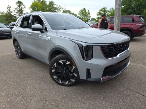 Used 2025 Kia Sorento EX AWD/4WD image 1