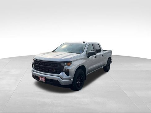 Used 2022 Chevrolet Silverado 1500 Custom AWD/4WD image 36