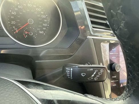 Used 2019 Volkswagen Tiguan SE w/ Panoramic Sunroof Package image 31