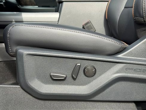 New 2025 Ford F350 Lariat w/ Lariat Ultimate Package image 16