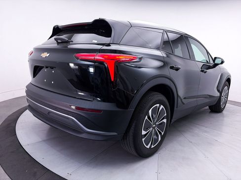 Used 2024 Chevrolet Blazer EV LT AWD/4WD image 16