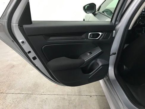 Used 2022 Honda Civic EX image 17