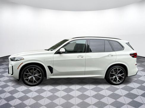 Used 2024 BMW X5 xDrive50e w/ M Sport Package AWD/4WD image 2