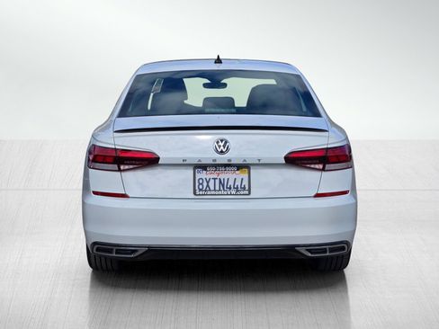 Used 2021 Volkswagen Passat 2.0T R-Line image 5