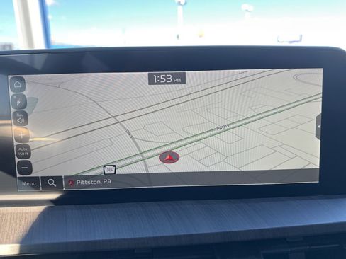 Used 2024 Kia Telluride EX w/ EX Captain's Chair Package image 26