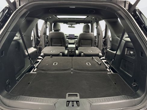 Used 2023 Ford Explorer ST-Line w/ Class IV Trailer Tow Package image 25