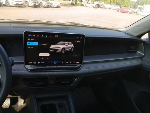 New 2025 Volkswagen Tiguan S image 17