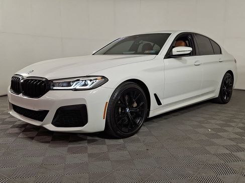 Certified 2023 BMW 530i xDrive w/ M Sport Package AWD/4WD image 6