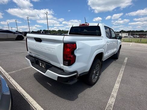 Used 2023 Chevrolet Colorado LT RWD image 5