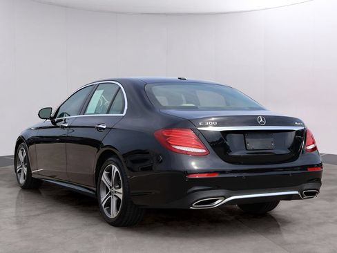 Used 2019 Mercedes-Benz E 300 4MATIC image 5