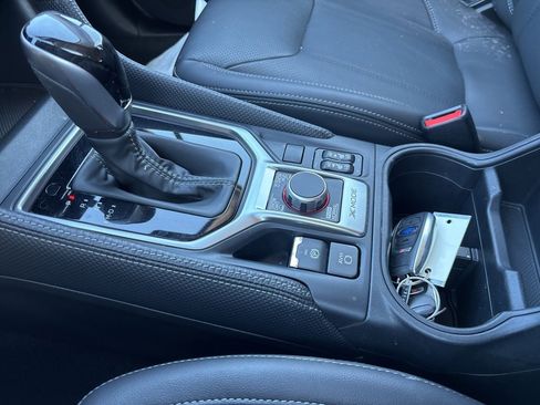 Certified 2024 Subaru Forester Limited image 20