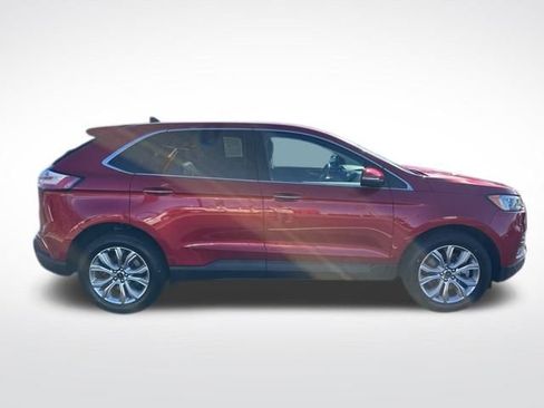 Used 2024 Ford Edge Titanium image 7