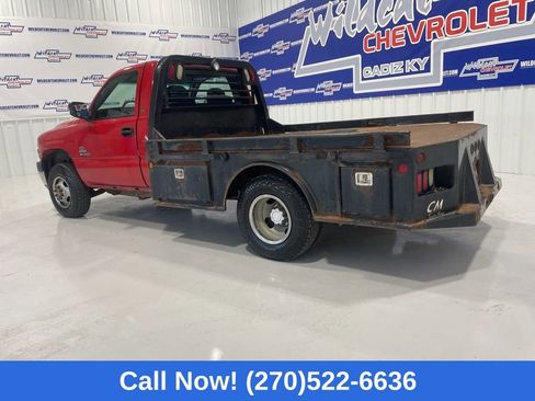 Used 2001 Chevrolet Silverado 3500 4x4 Regular Cab w/ Snow Plow Prep Pkg image 3