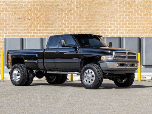 Used 1999 Dodge Ram 3500 Truck 4x4 Quad Cab image 1