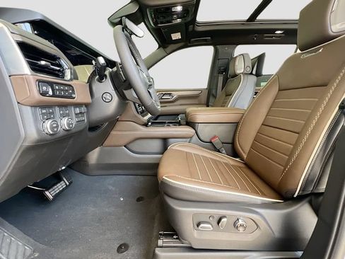New 2026 GMC Yukon XL Denali Ultimate AWD/4WD image 15