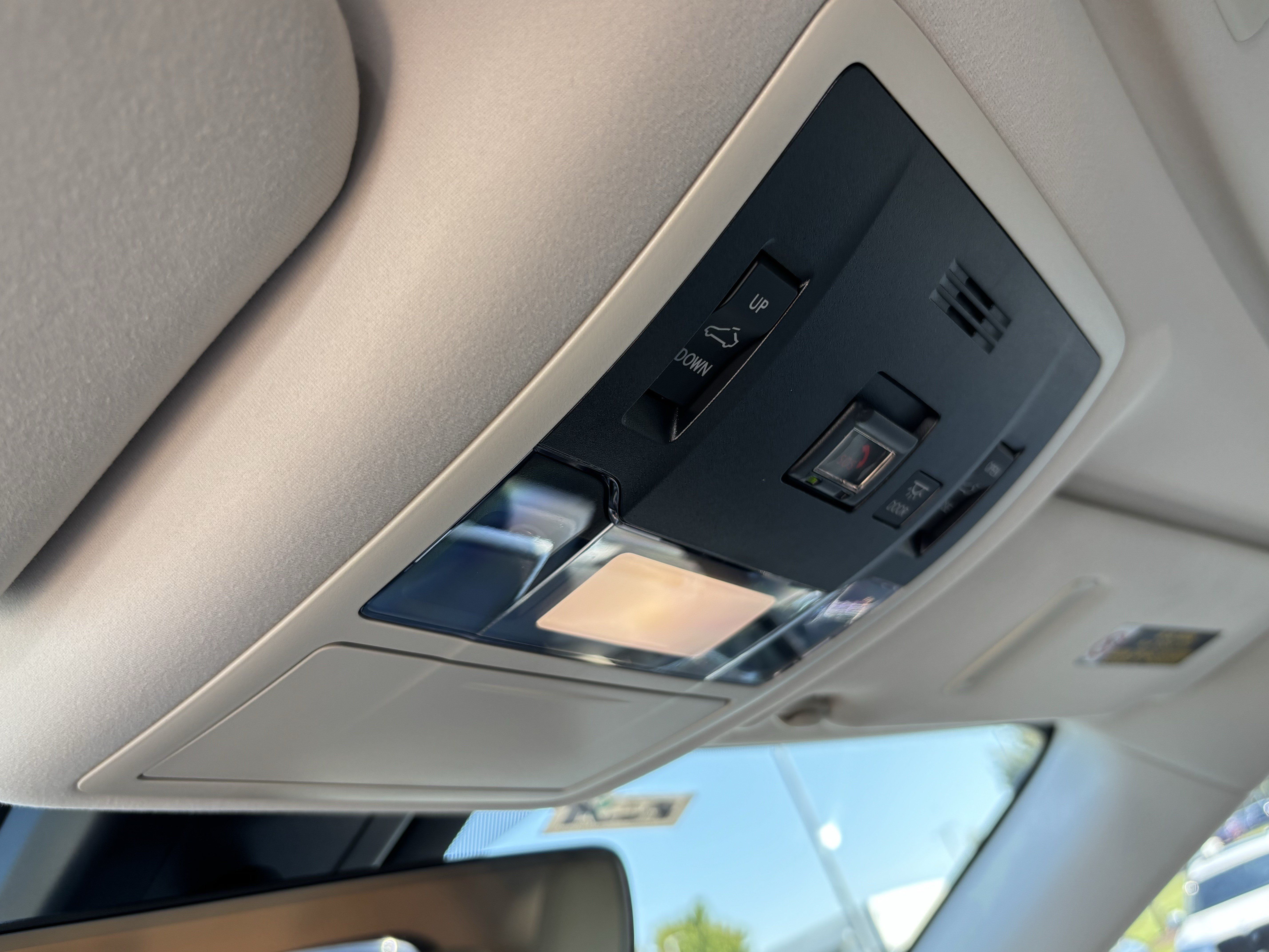 Used 2022 Lexus RX 350L Luxury w/ Accessory Package (Z1) FWD image 28