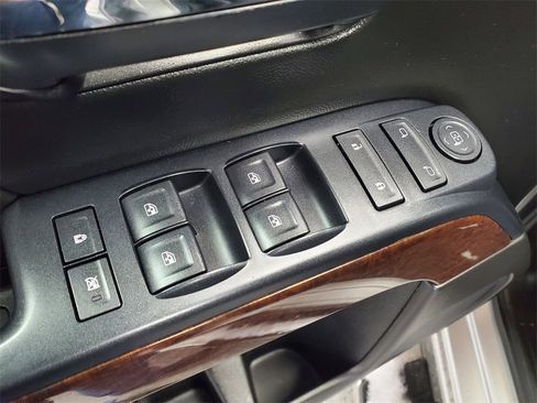 Used 2017 GMC Sierra 1500 SLE w/ SLE Value Package image 9