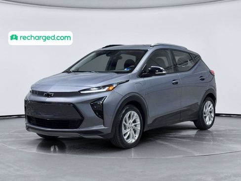 Used 2023 Chevrolet Bolt EUV LT w/ Driver Confidence Package FWD image 1
