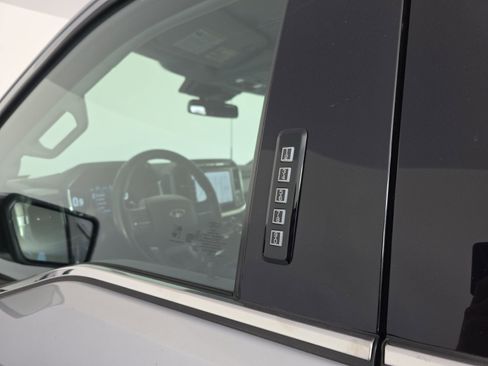 Used 2023 Ford F150 Lariat w/ Equipment Group 502A High image 8