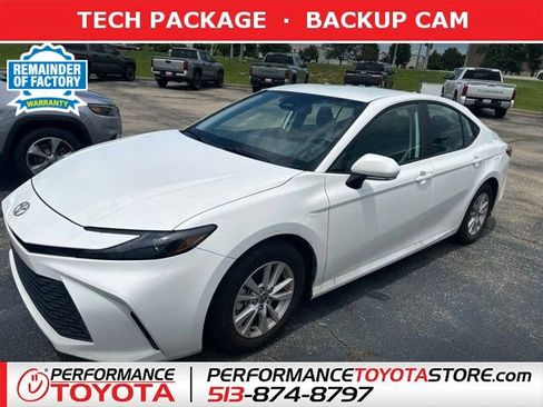 Used 2025 Toyota Camry LE w/ Convenience Package FWD image 1