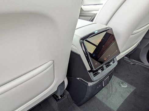 New 2026 Cadillac Vistiq Luxury image 31