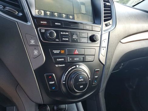 Used 2018 Hyundai Santa Fe Sport FWD image 23