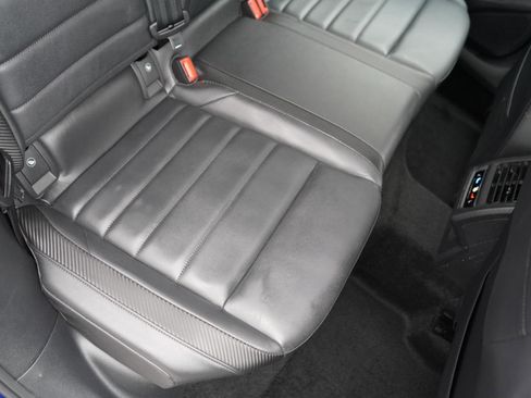 Used 2023 Volkswagen Golf R image 60