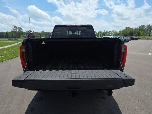 Used 2024 GMC Sierra 2500 Denali w/ Denali Reserve Package AWD/4WD image 11