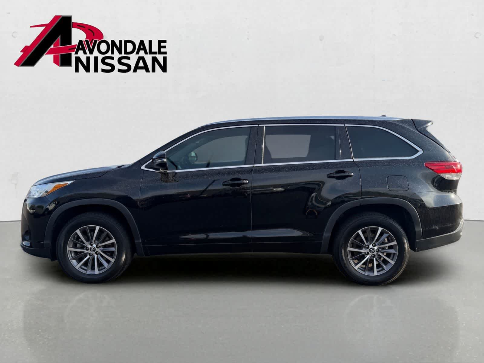 Used 2018 Toyota Highlander XLE FWD image 3