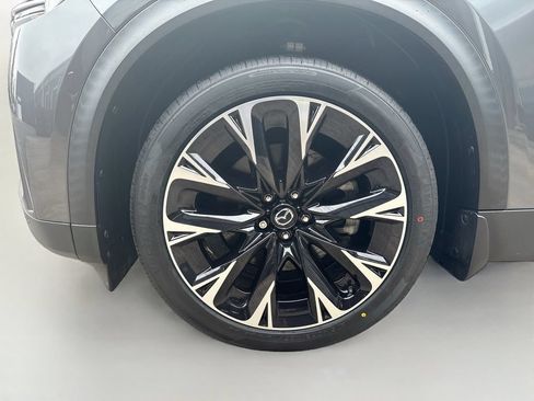 Certified 2024 MAZDA CX-90 Plug-In Hybrid w/ Premium Pkg AWD/4WD image 35