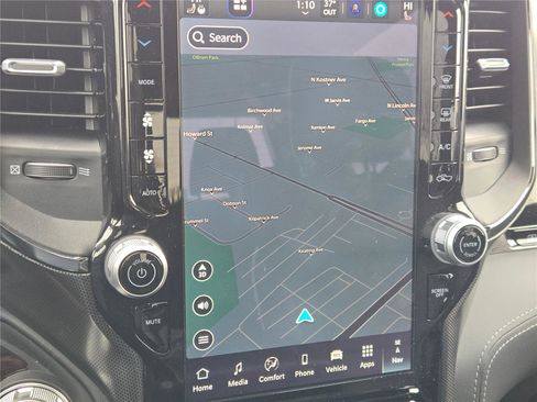 Certified 2025 RAM 1500 Limited image 33