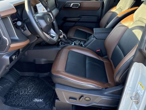 Used 2024 Ford Bronco Outer Banks image 10