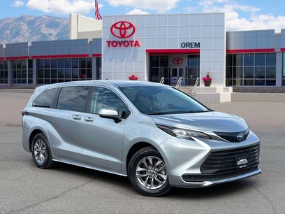 Used 2024 Toyota Sienna LE