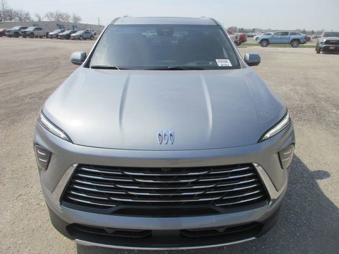 New 2026 Buick Enclave Preferred image 11