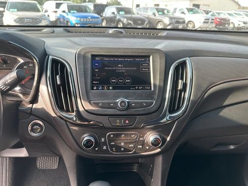 Used 2022 Chevrolet Equinox RS w/ LPO, Floor Liner Package AWD/4WD image 17
