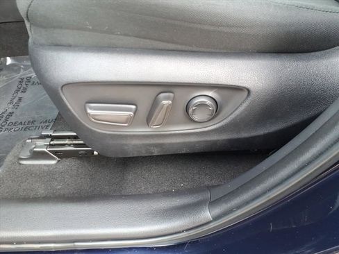 Used 2021 Toyota RAV4 XLE image 13