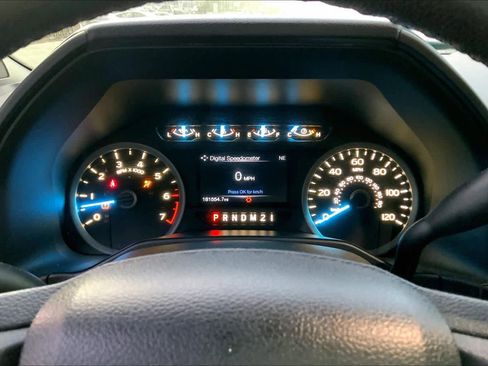 Used 2015 Ford F150 XLT w/ Equipment Group 302A Luxury AWD/4WD image 23