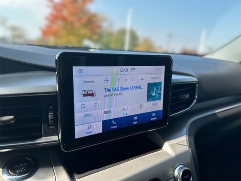 Used 2023 Ford Explorer XLT w/ Equipment Group 202A image 13