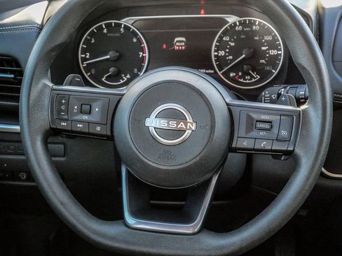 Used 2023 Nissan Rogue S image 24